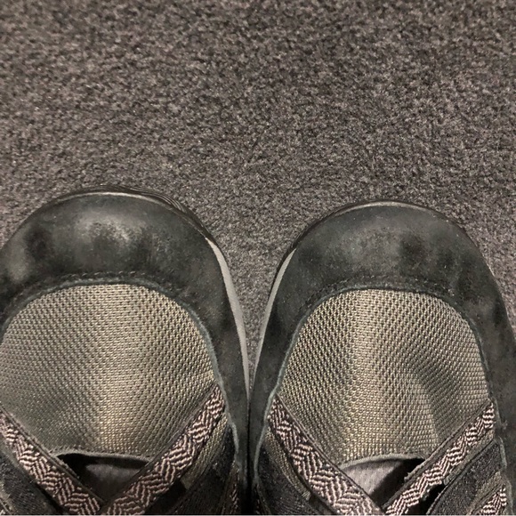 Dansko Hilde Black Suede Comfort Shoes Flats Cross Strap Size EU 40 US 9.5-10 - Picture 7 of 11